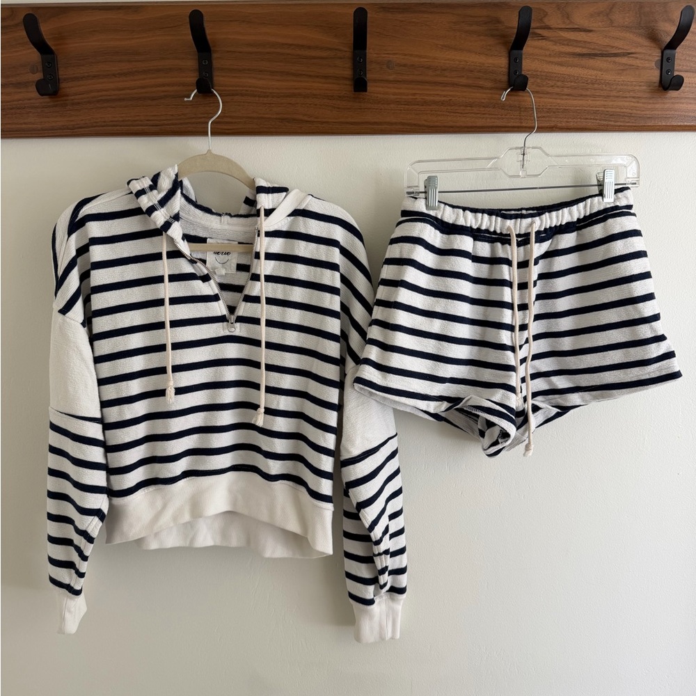 Aerie Black and White Striped Women Shorts